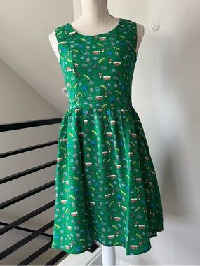 NWT Unique Vintage/Tulip B Green Novelty Print Fit & Flare Dress Retro S